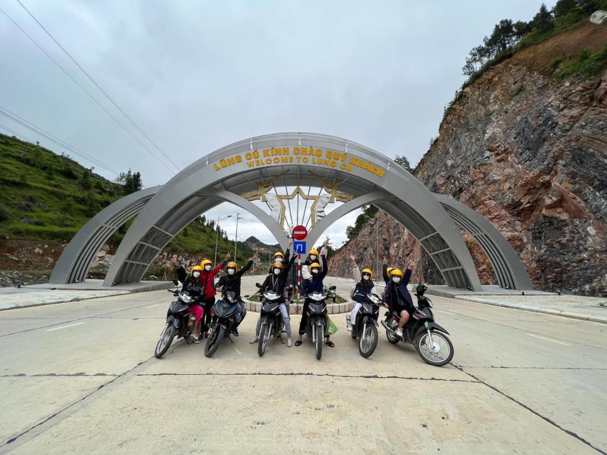 Ha Giang Safari Hostel & Motorbikes Екстериор снимка