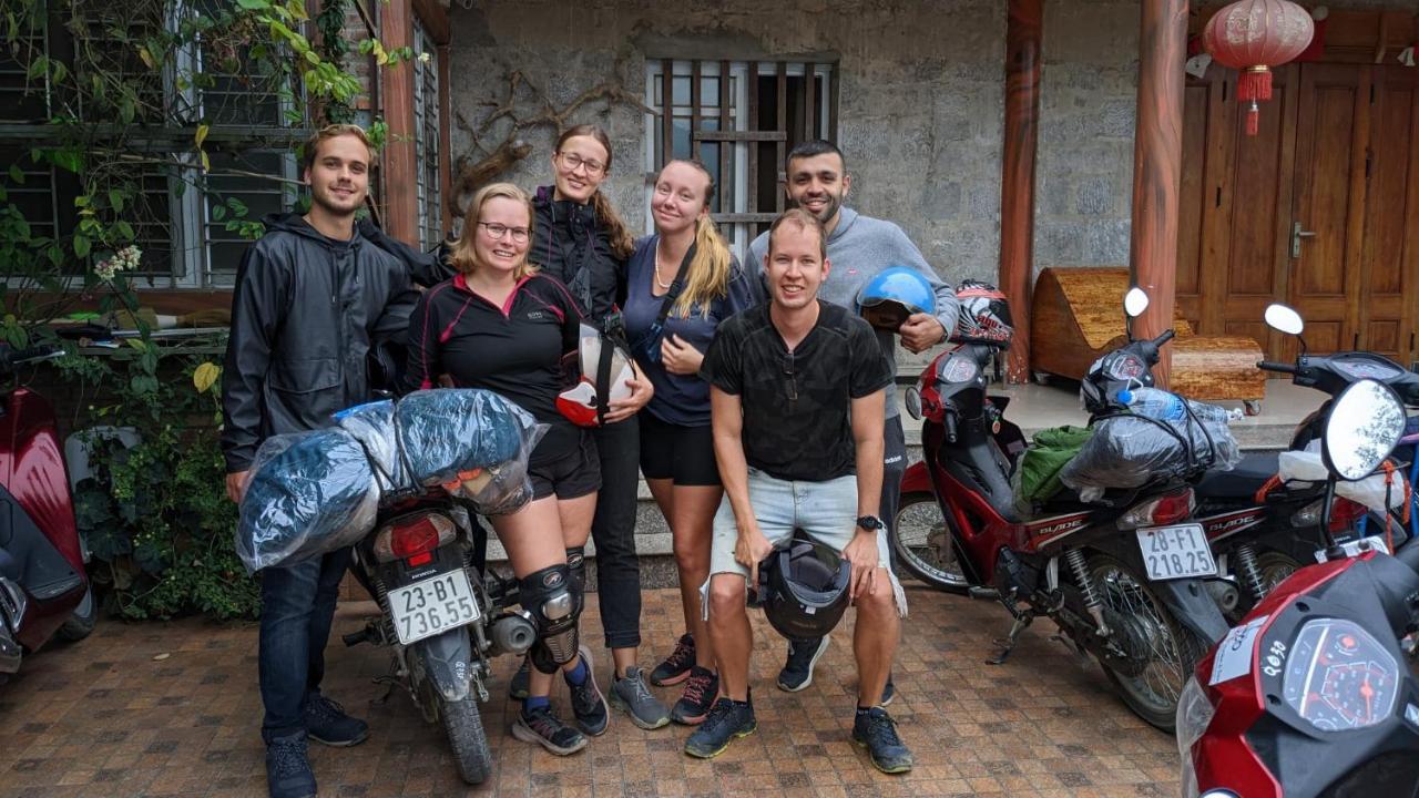 Ha Giang Safari Hostel & Motorbikes Екстериор снимка